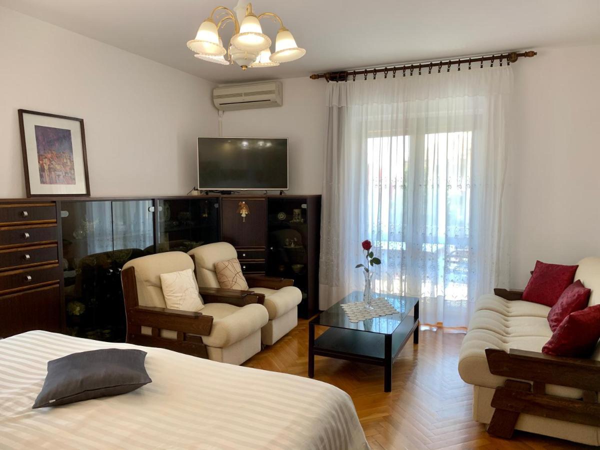 Apartments Villa Mattossi Rovigno Esterno foto