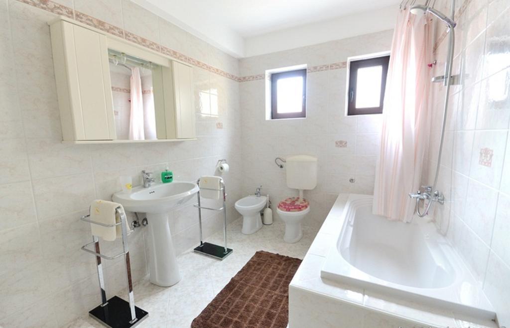 Apartments Villa Mattossi Rovigno Esterno foto